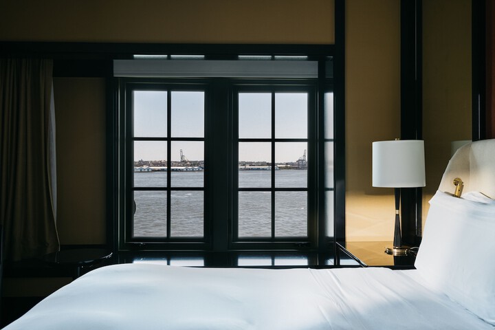 Room 22 of 121