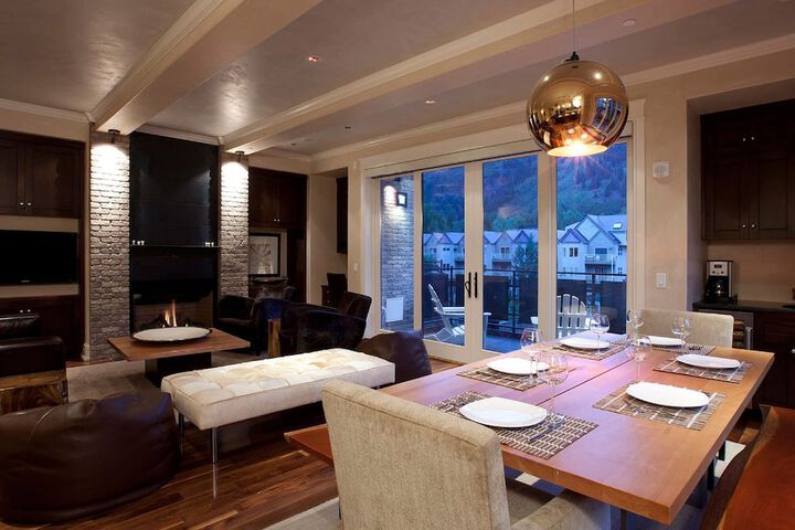 Element 52 Auberge Collection