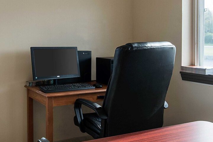 Business Center 54 of 55