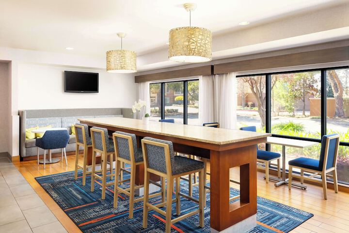 Hampton Inn Sacramento / Rancho Cordova