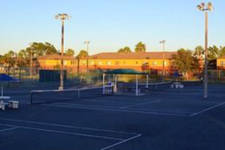 The Palmer Inn & Tennis Club