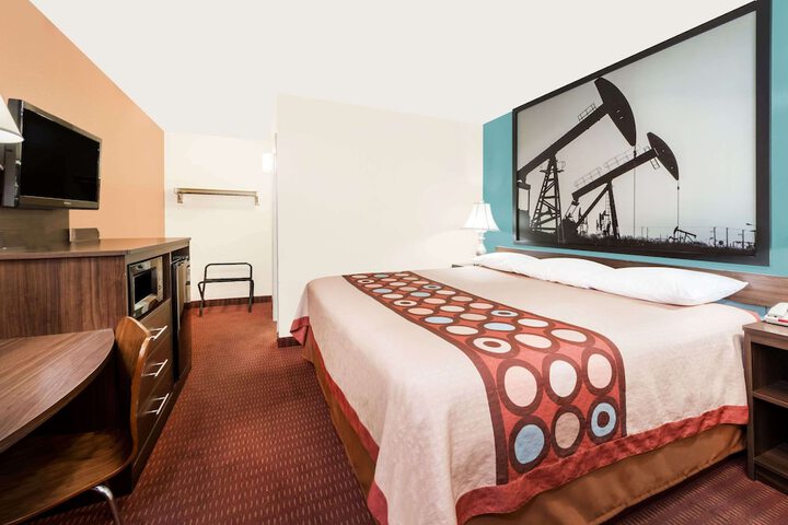 Room 30 of 42