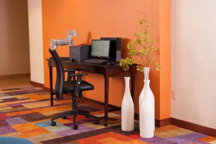 Business Center 28 of 28