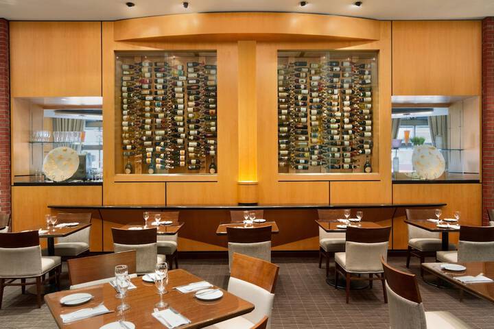 Dining 103 of 116