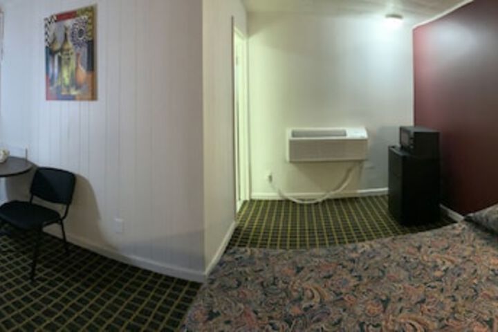 Room 19 of 31