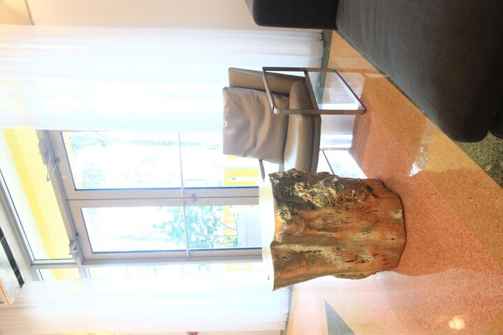 Hotel 7 of 72