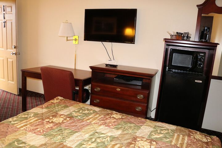 Room 28 of 51