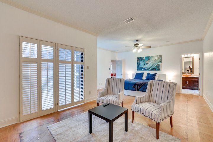 Modern Carrollton Home - Private Pool & Grill