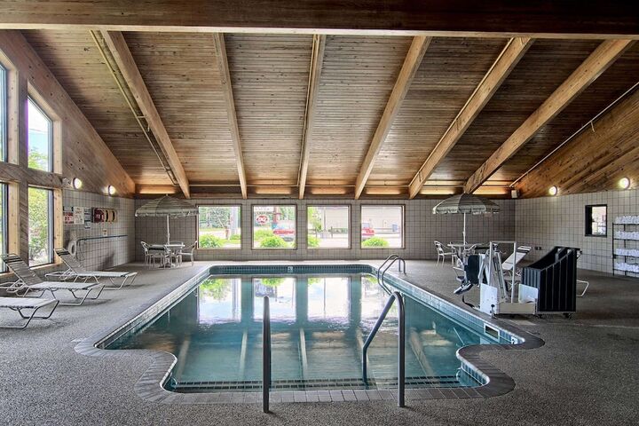 Pool 4 of 54