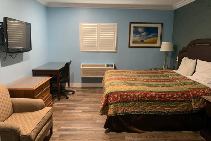 Room 22 of 22