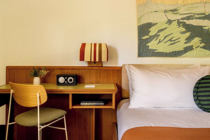 Room 17 of 30