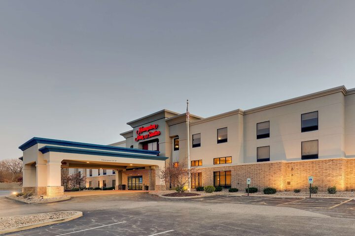 Hotel 4 of 77