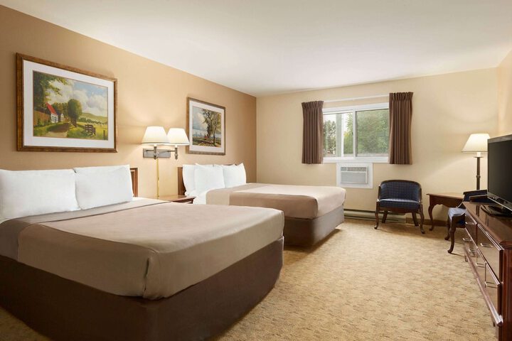 Room 11 of 20