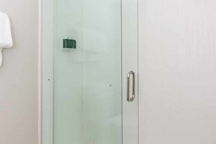 Room 14 of 26