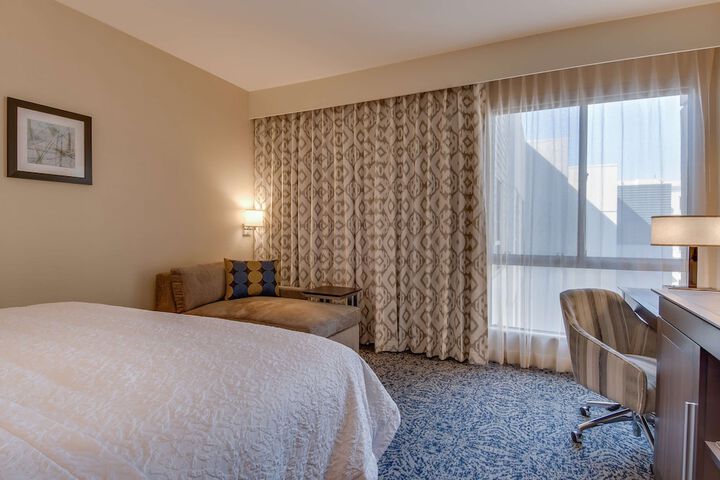 Room 33 of 67