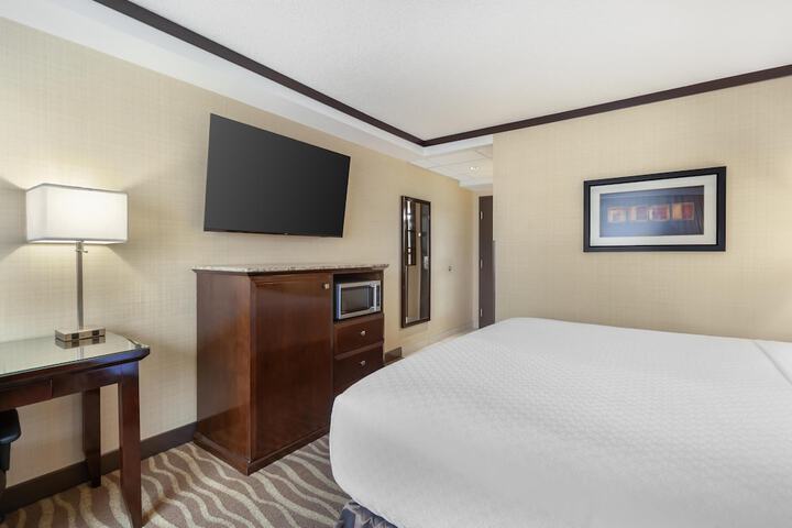 Best Western Plus Edmonton Airport
