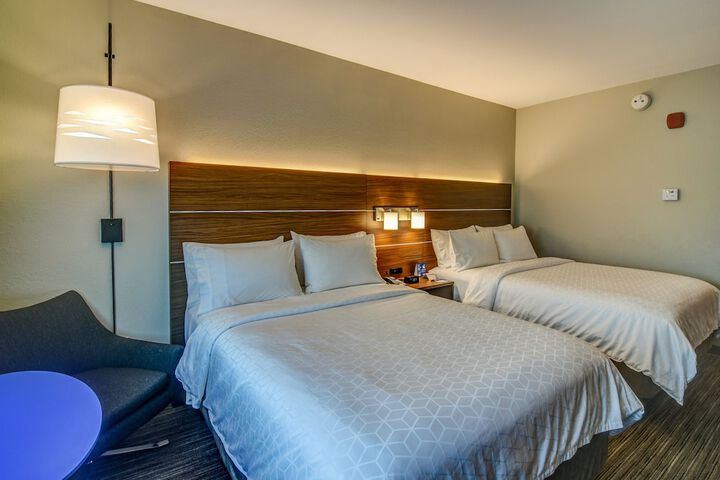 Room 18 of 60