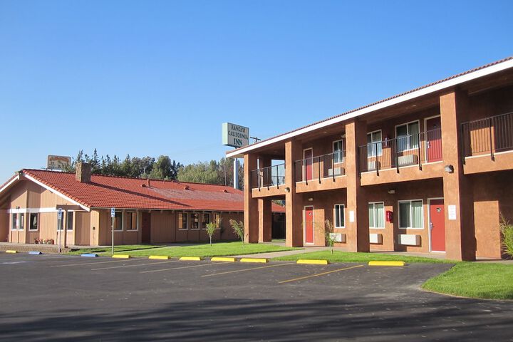 Hotel 5 of 35