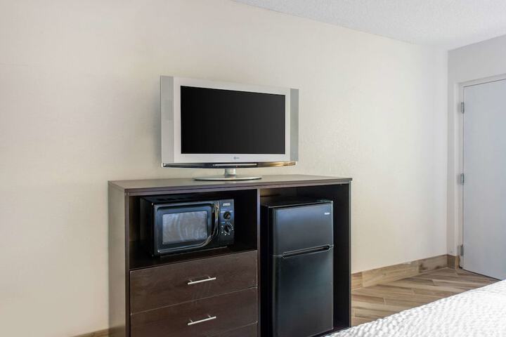 Room 21 of 57