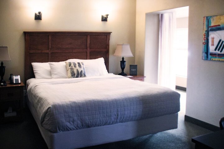 Room 8 of 24