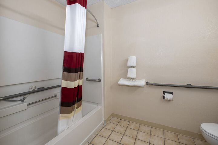 Room 15 of 27