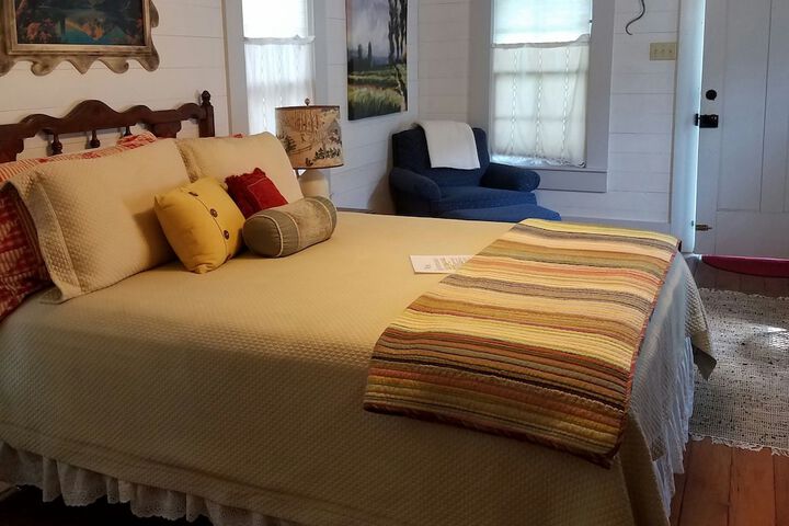 The Carriage House B & B