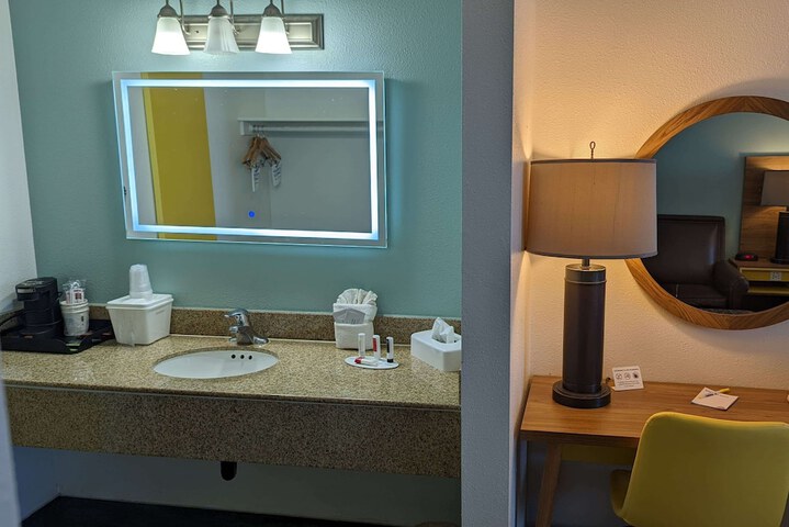 Room 20 of 46