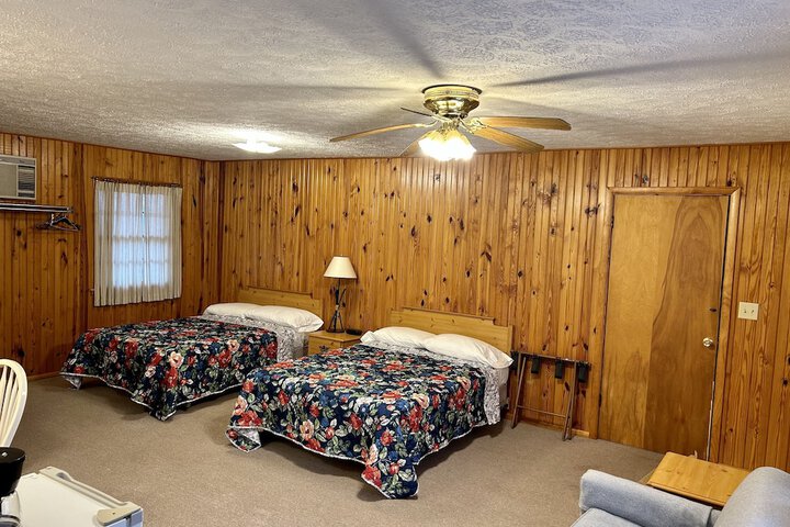 Room 15 of 23