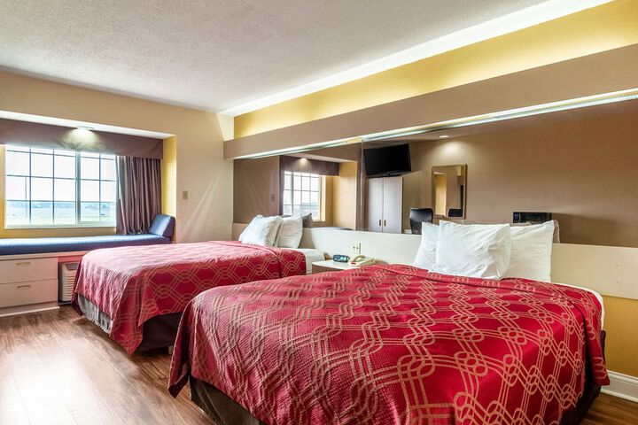 Room 18 of 22