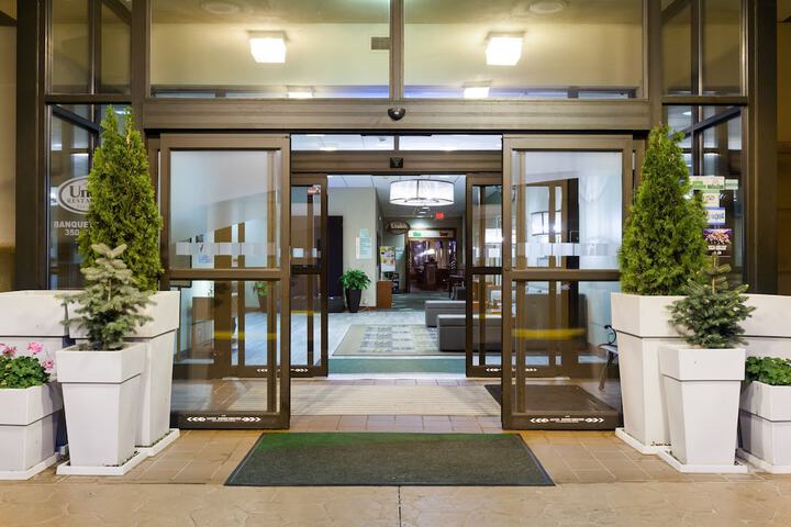Hotel 4 of 48