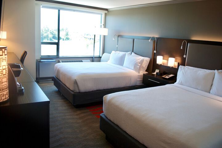 Room 27 of 43