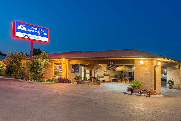 Hotel 2 of 70