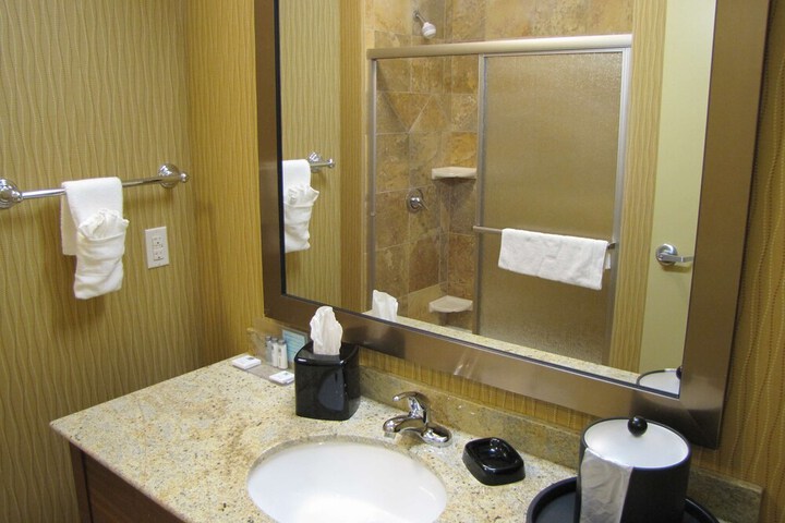 Hampton Inn & Suites Jamestown ND