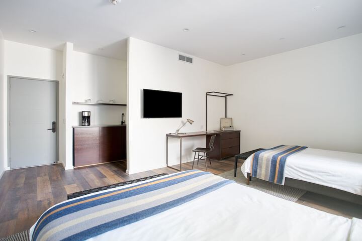 Room 18 of 19