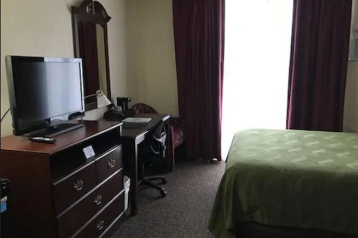 Room 36 of 66