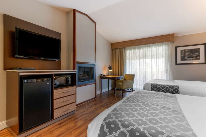 Room 48 of 93