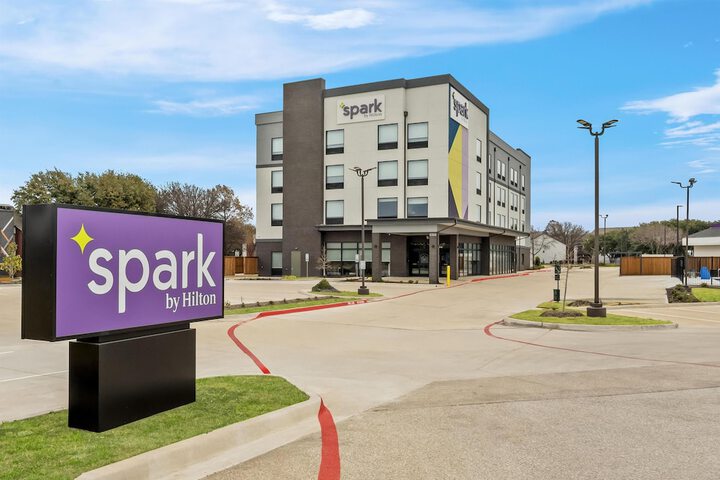 Spark by Hilton Garland Dallas East
