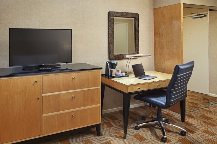 Room 17 of 23