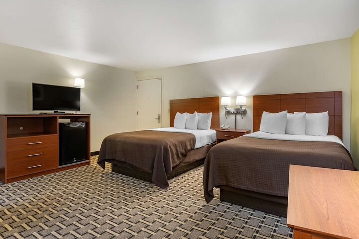 Room 22 of 27