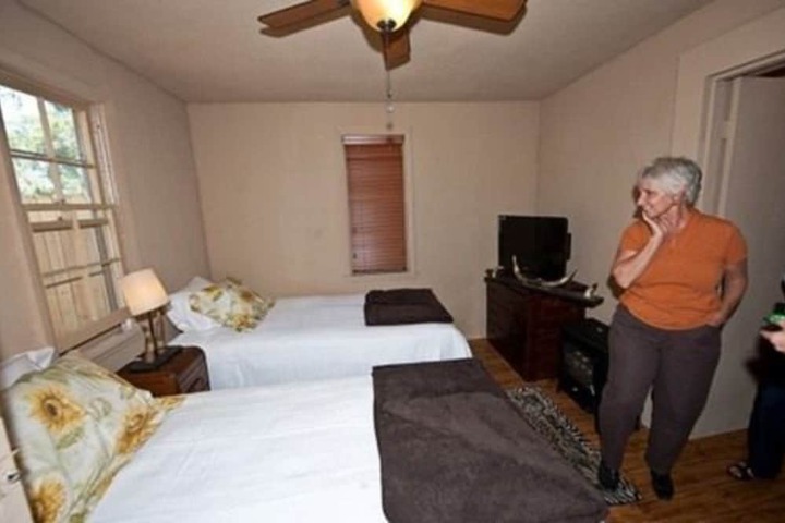 Room 22 of 40