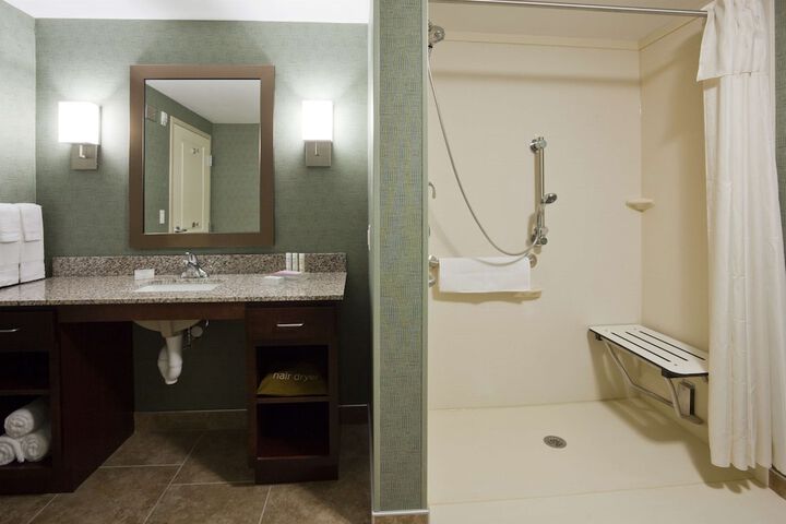Room 18 of 36