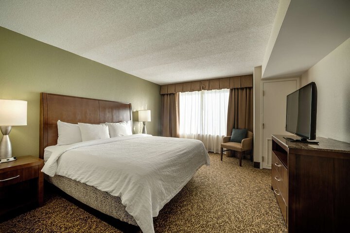 Room 18 of 38