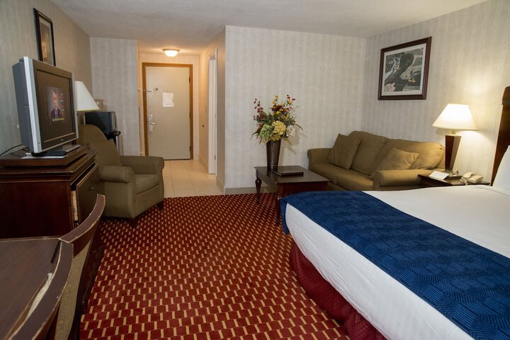 Room 30 of 41