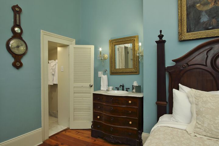 Room 20 of 29
