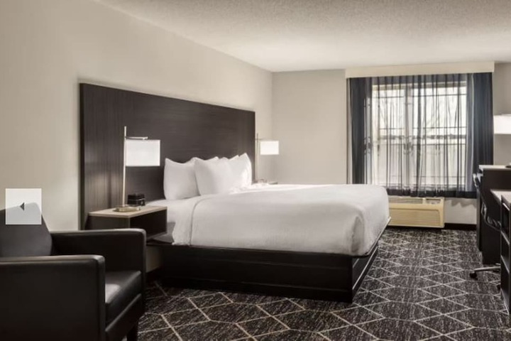 La Quinta Inn & Suites by Wyndham Lake George