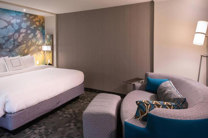 Courtyard by Marriott Jacksonville