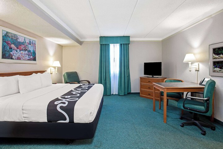 Room 31 of 46