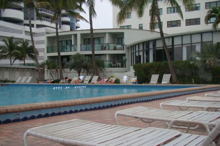 Casablanca by Design Suites Miami