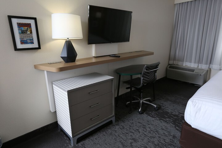 Room 10 of 63