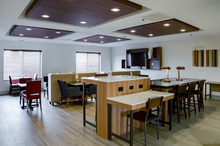 Business Center 49 of 49